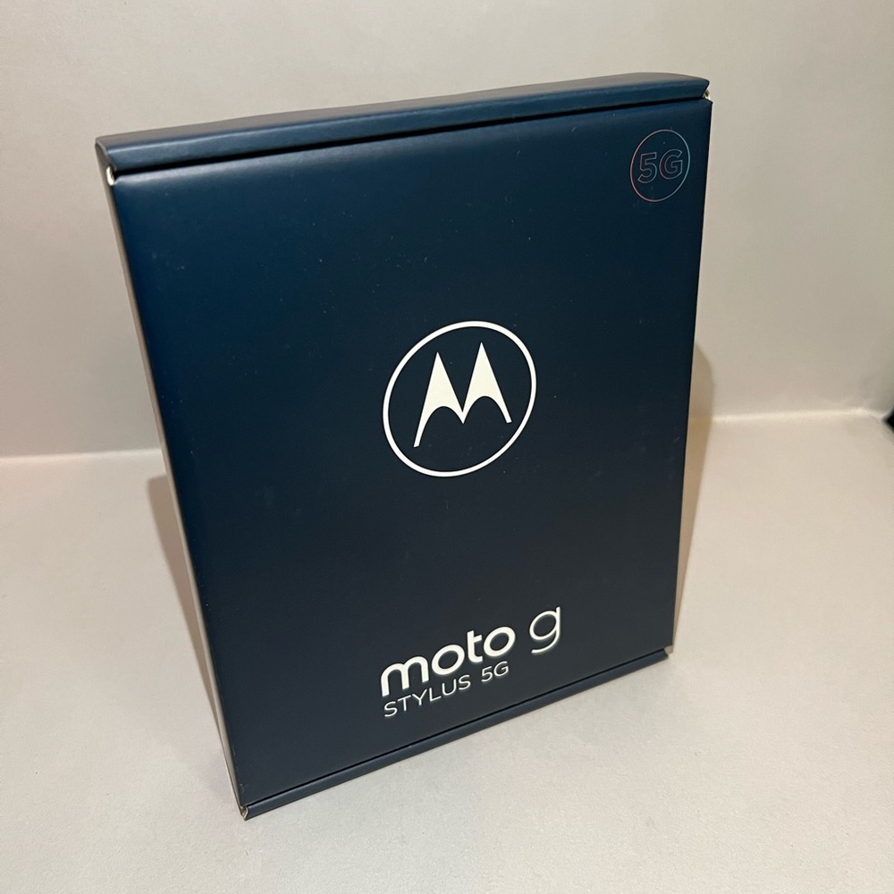 Motorola 5g Stylus Cell Phone - Boost Mobile Carrier - Brand new in Box!